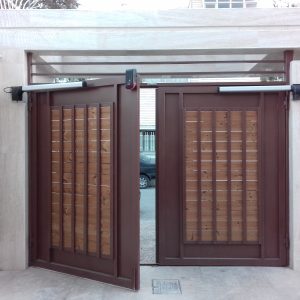 جک بازویی جابان | درب پارکینگ مسکونی و تجاری در اصفهان