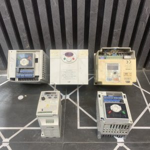 تعمیر اینورتر درایو، PLC و HMI در مشهد | تعمیر تجهیزات برق صنعتی بازرگانی عظیم زاده