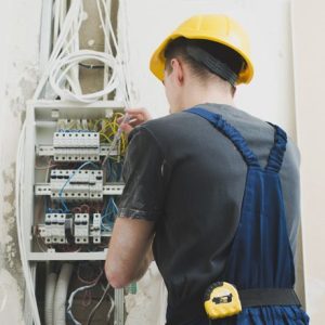 برق کار در کرج | نصب دوربین و دزدگیر با فاکتور رسمی